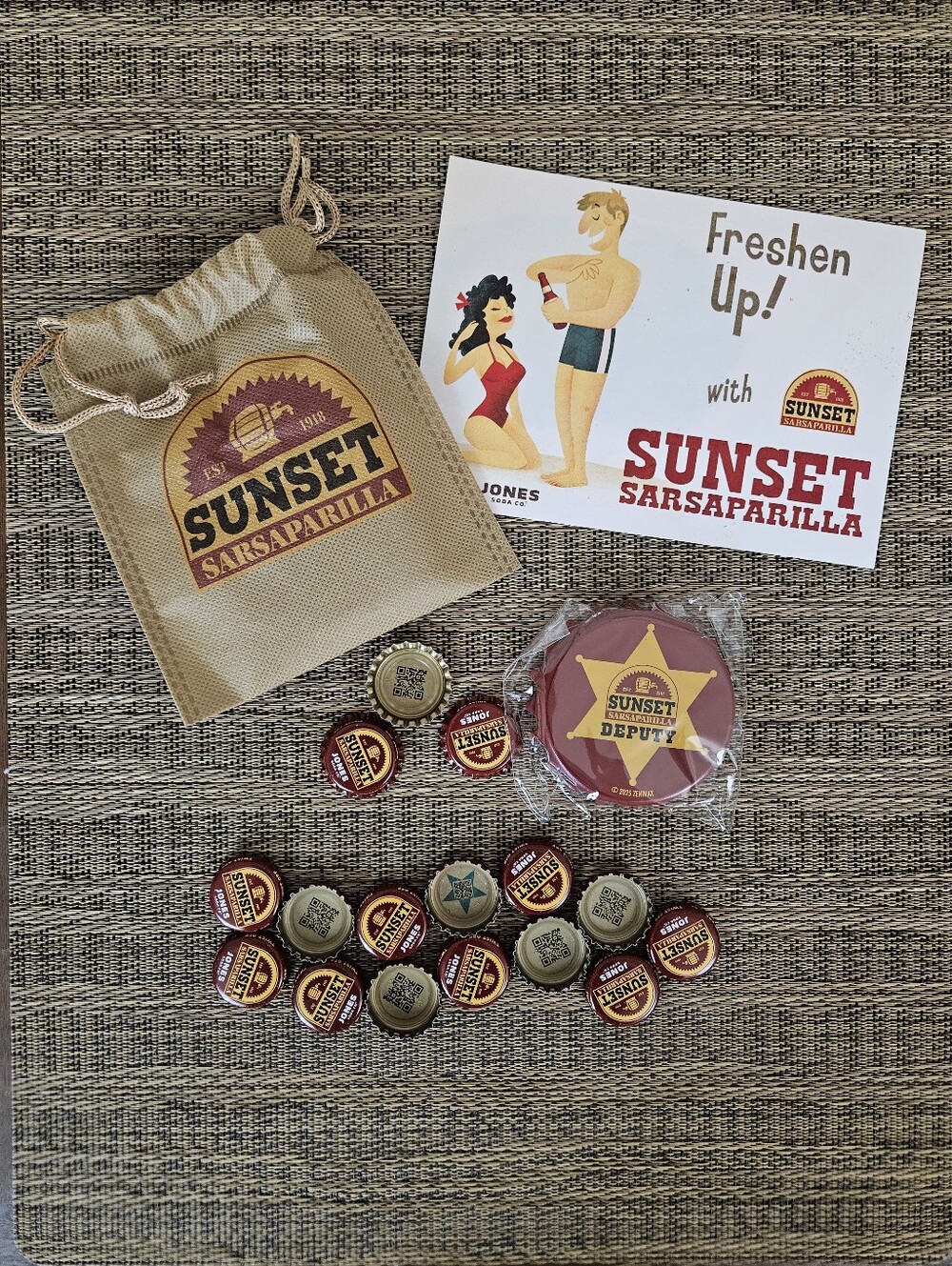 Sunset Sarsaparilla Bottle Opener & Caps NUKA COLA Jones Soda Fallout New Vegas